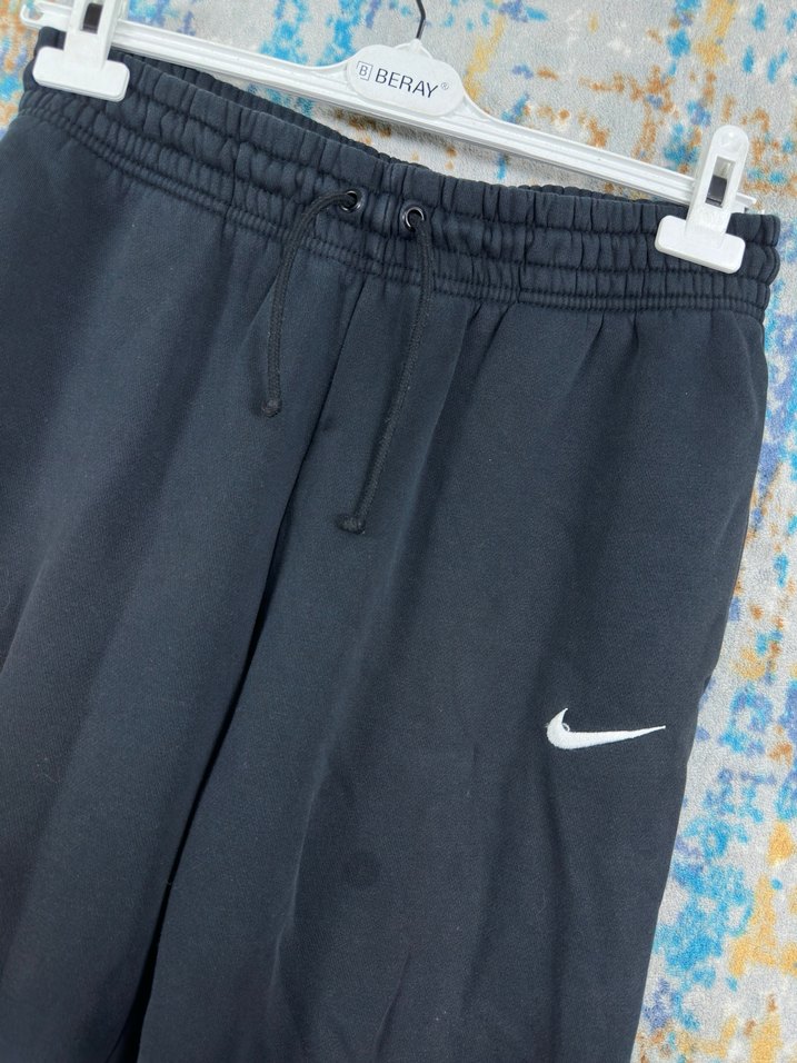 Nike Siyah Rahat Kesim Eşofman Altı - Görsel 3