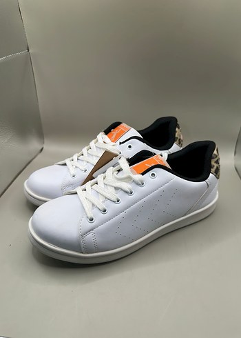 Hummel 40