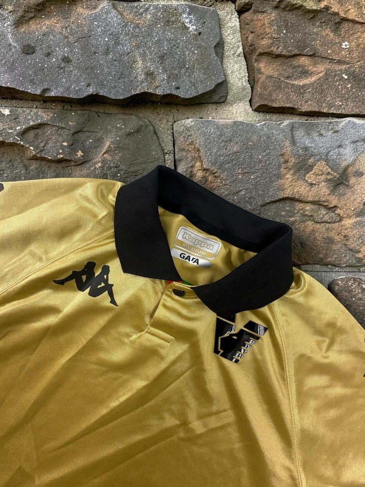 Venezia Kappa Retro Altın Polo Tişört — görsel 4/7