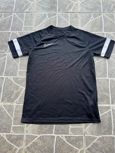 Nike spor