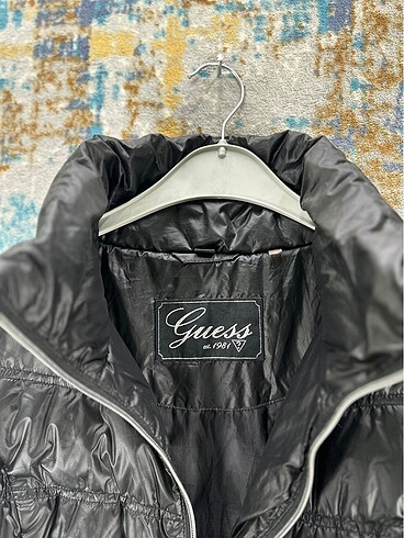 m Beden Guess mont
