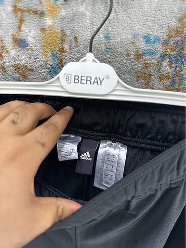 m Beden siyah Renk Adidas eşofman