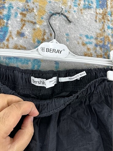 xs Beden siyah Renk Bershka paraşüt eşofman