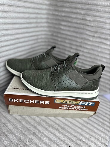 41 Beden Skechers spor ayakkabı
