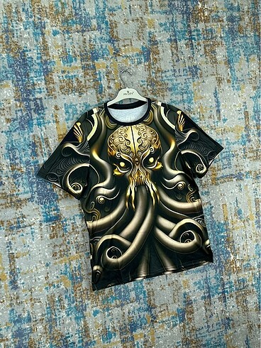 m Beden Golden octopus vintage t shirt