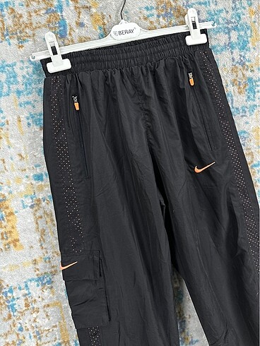 m Beden siyah Renk Nike eşofman