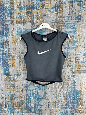 Nike büstiyer