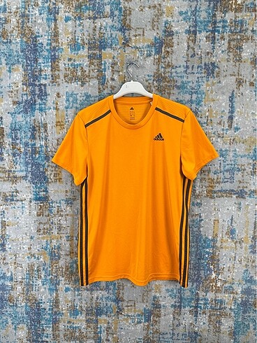 Adidas t shirt