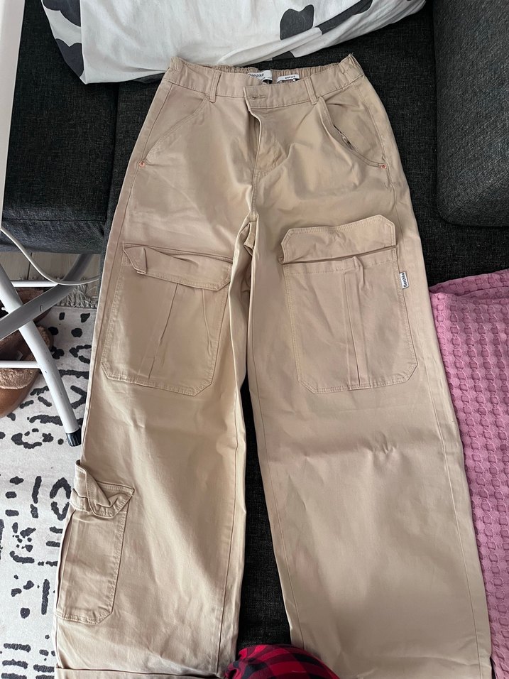 Bershka kargo pant — görsel 3/4