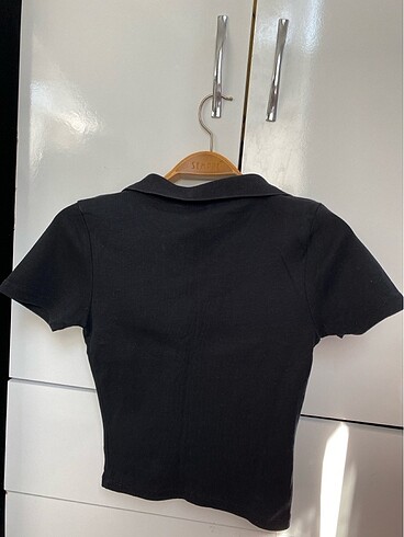 s Beden Siyah crop tshırt