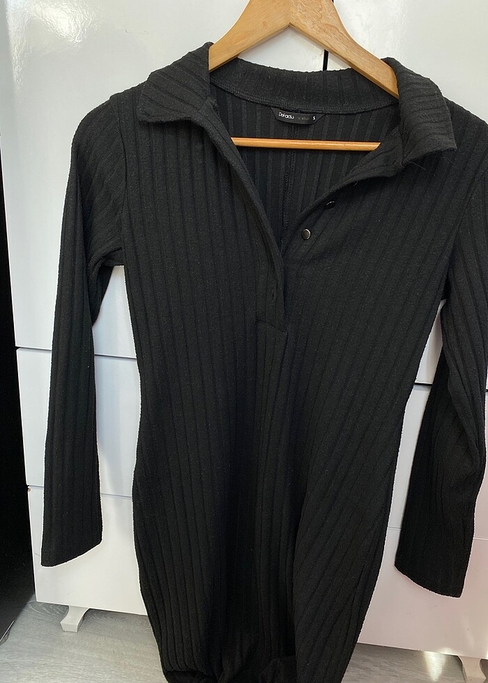 Uzun triko yırtmaçlı elbise - Görsel 2