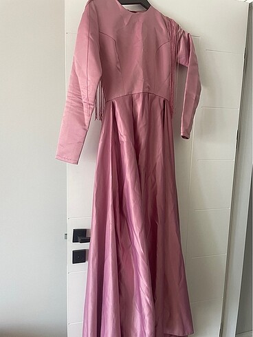 PEMBE TESETTÜR ABİYE