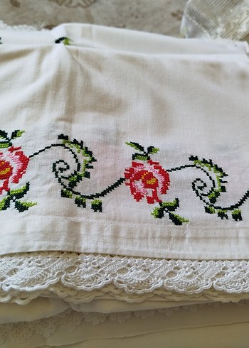 Nakışlı Çiçek Desenli El İşi Kumaş - Görsel 3