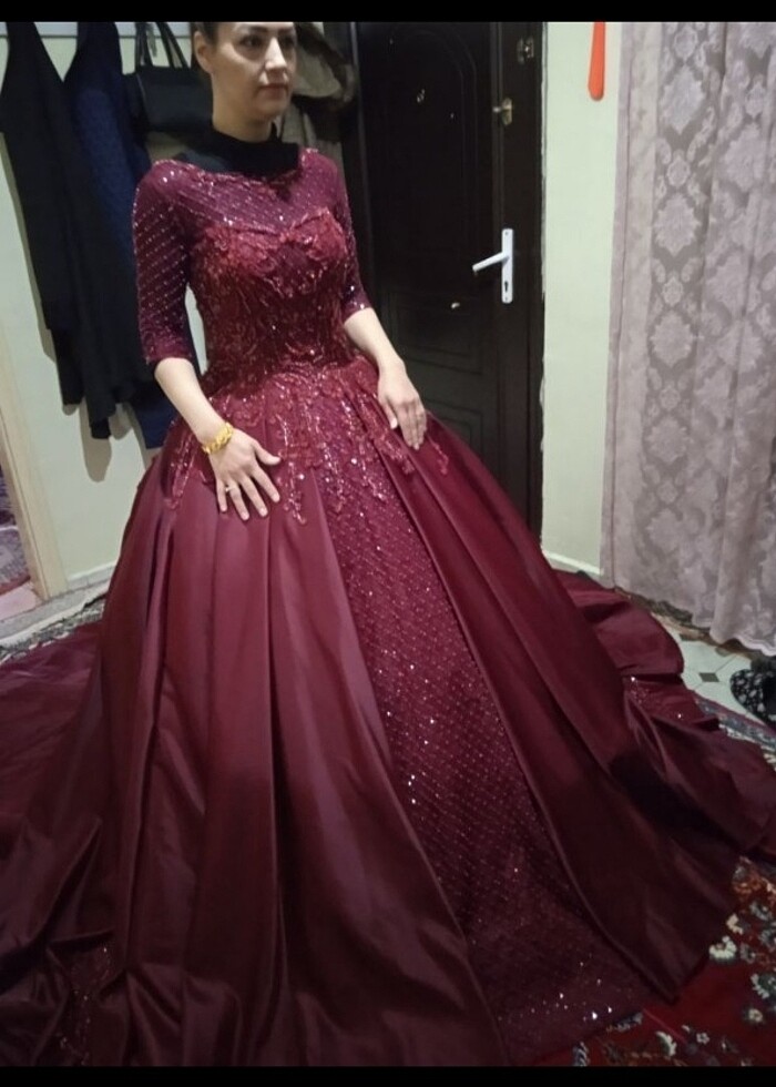 Vişne rengi arkadı kuyruklu - Görsel 2