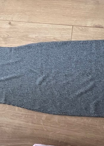 Gri diz alti Kolsuz Dar Kesim Elbise - Görsel 5