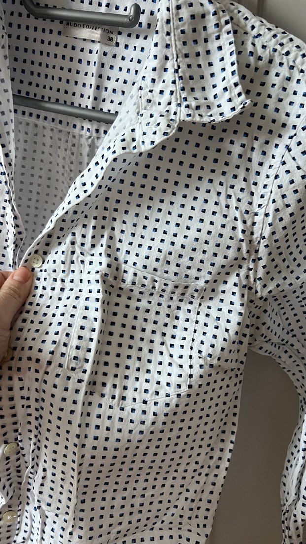 Düğmeli desenli Kadın Gömlek - Görsel 3