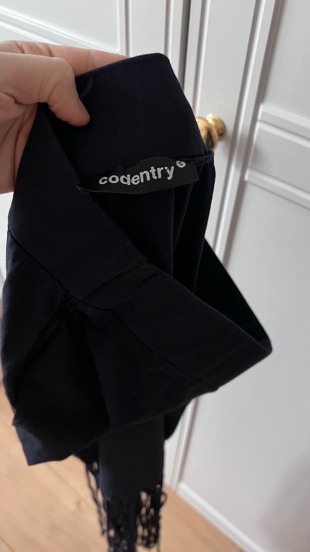 Püsküllü Lacivert etek - Görsel 3