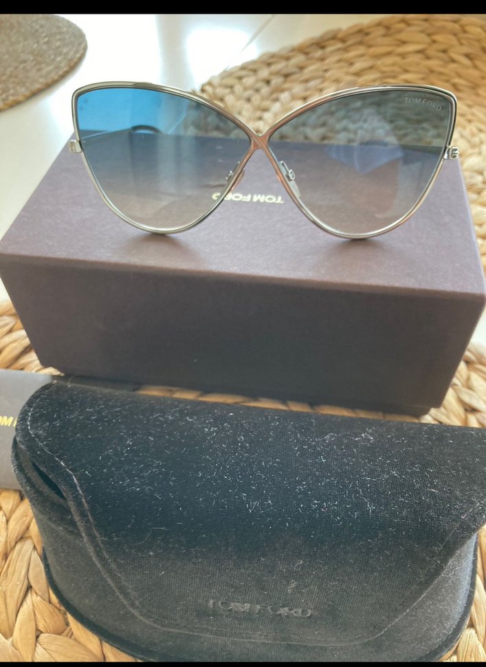 Tom Ford Gri Transparan Kadın Minimalist Gözlük - Görsel 3