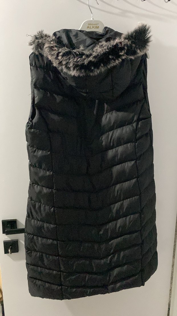 Siyah Kürklü Kadın Şişme Yelek - Görsel 2