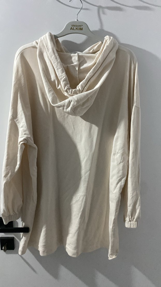 Kemer Detaylı Bej Kapüşonlu Sweatshirt - Görsel 3