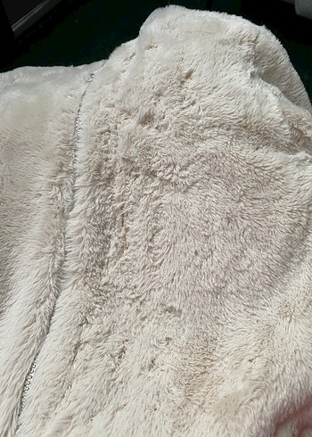 Çocuk Kadın Kapüşonlu Peluş Kaban - Görsel 6