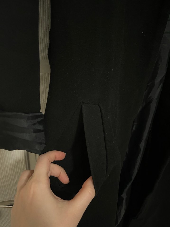 Siyah Astarlı Uzun Klasik Kaban - Görsel 4