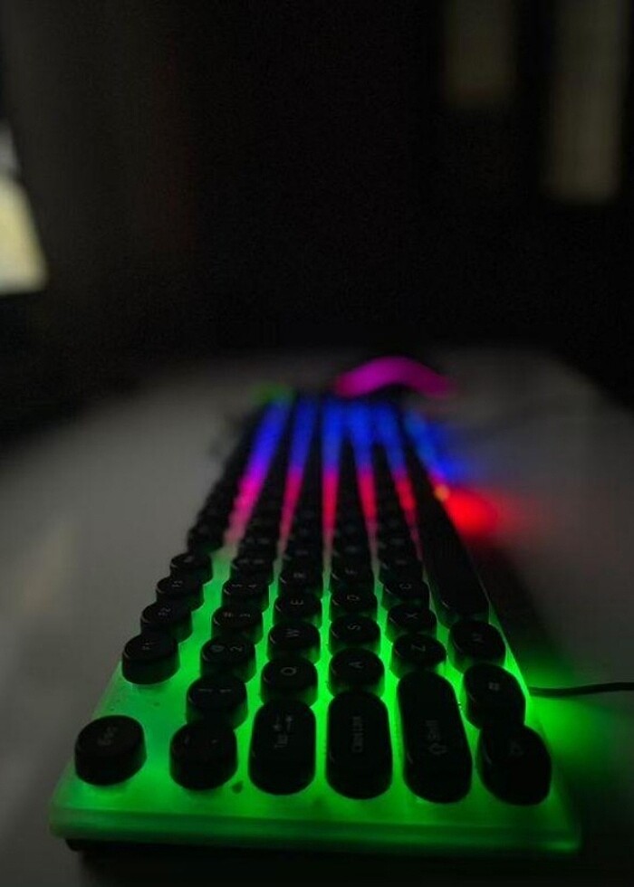 Klavye ve maus - Görsel 2