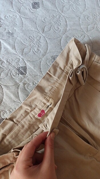 Krem rengi kargo cep jean