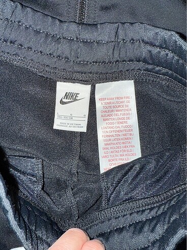 9 Yaş Beden Nike eşofman takımı