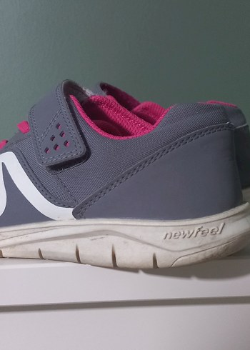 Nike Gri Kız Çocuk Spor Ayakkabı Cırtlı