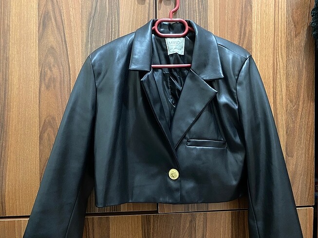 Siyah crop blazer ceket