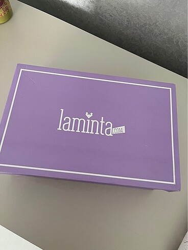 39 Beden Laminta şeffaf topuklu ayakkabı