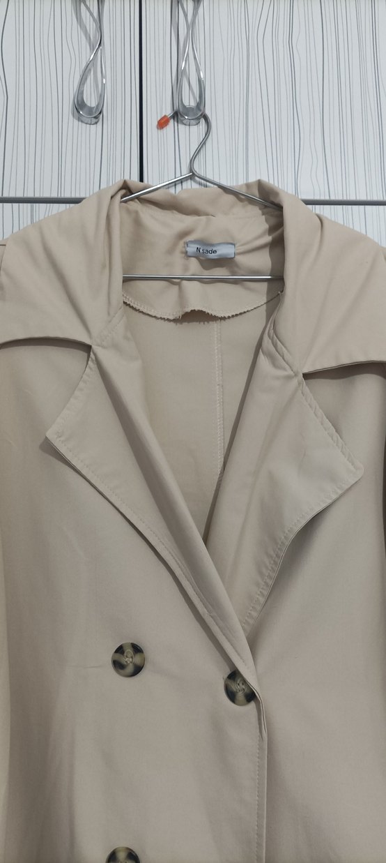 Düğmeli Bej Kadın Trençkot - Görsel 4