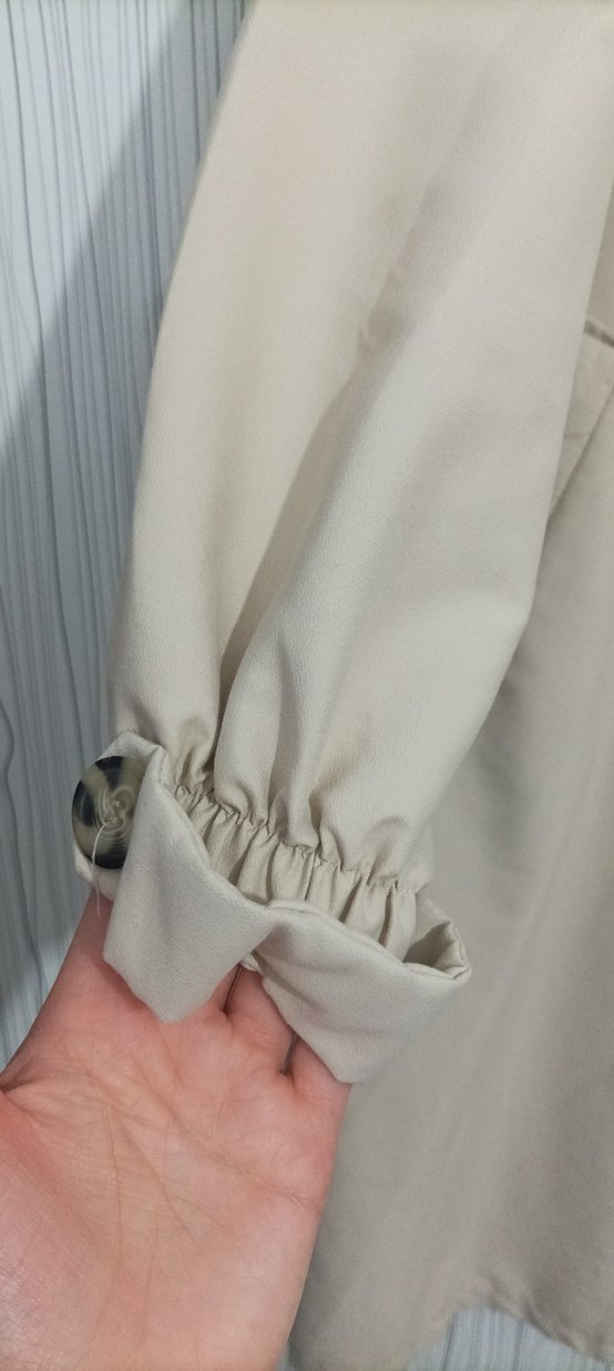 Düğmeli Bej Kadın Trençkot - Görsel 2