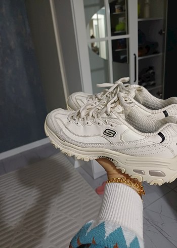 Skechers 37