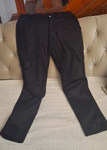Siyah Kemerli Regular Fit Erkek Pantolon