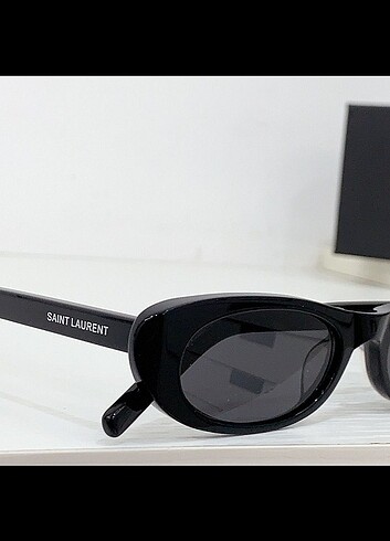  Beden siyah Renk Saint Laurent güneş gözlüğü 