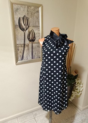 Puantiye Desenli Siyah Midi Elbise - Görsel 6