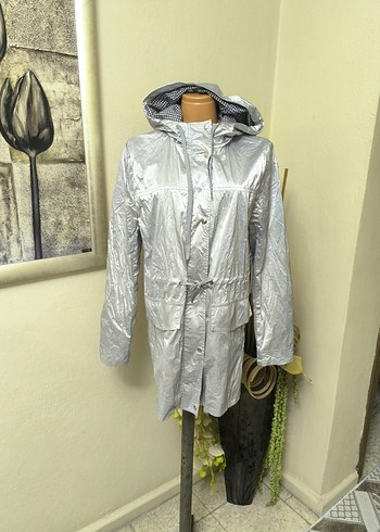 Kadın Gri Kemerli Mini Yağmurluk - Görsel 2