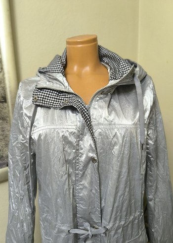 Kadın Gri Kemerli Mini Yağmurluk - Görsel 6