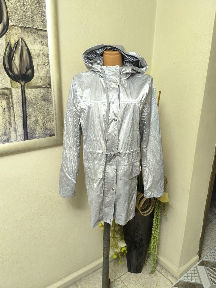 Kadın Gri Kemerli Mini Yağmurluk - Görsel 2