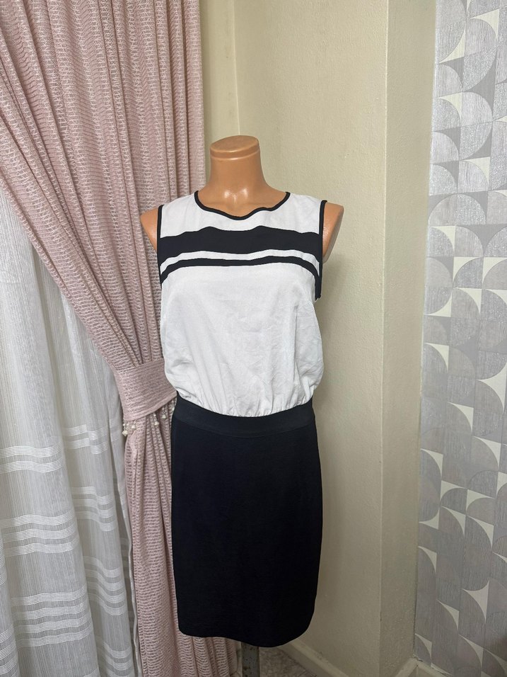 Siyah Çizgili  Ofis Elbisesi - Görsel 3