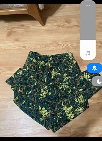 xs Beden çeşitli Renk Zara pantolon