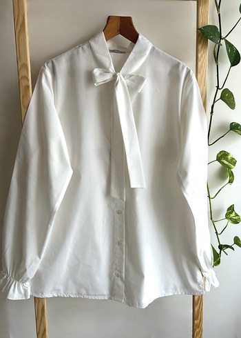 Fular yaka ekru renk Kadın Gömlek - Görsel 2
