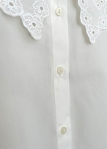 Dantel yaka ekru kadın gömlek - Görsel 3