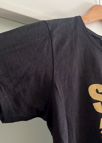 Siyah Altın Baskılı Kadın Tişört - Görsel 3