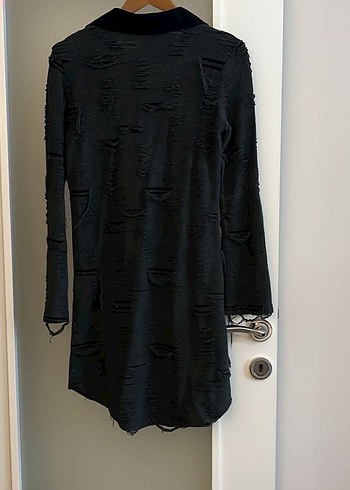 Tasarım sökük efektli elbise - Görsel 7