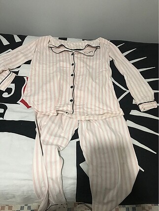 Zara Çizgili pijama takım