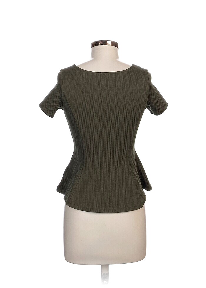 H&M T-shirt %70 İndirimli. - Görsel 3