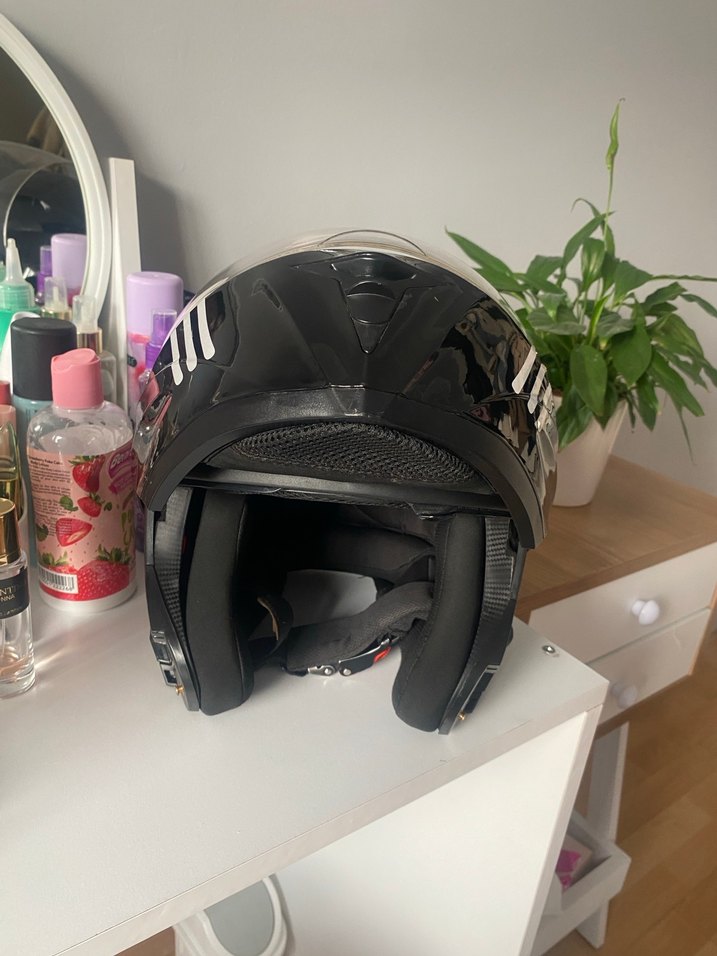 Siyah Baskılı Motosiklet Kaskı Vırtue - Görsel 5